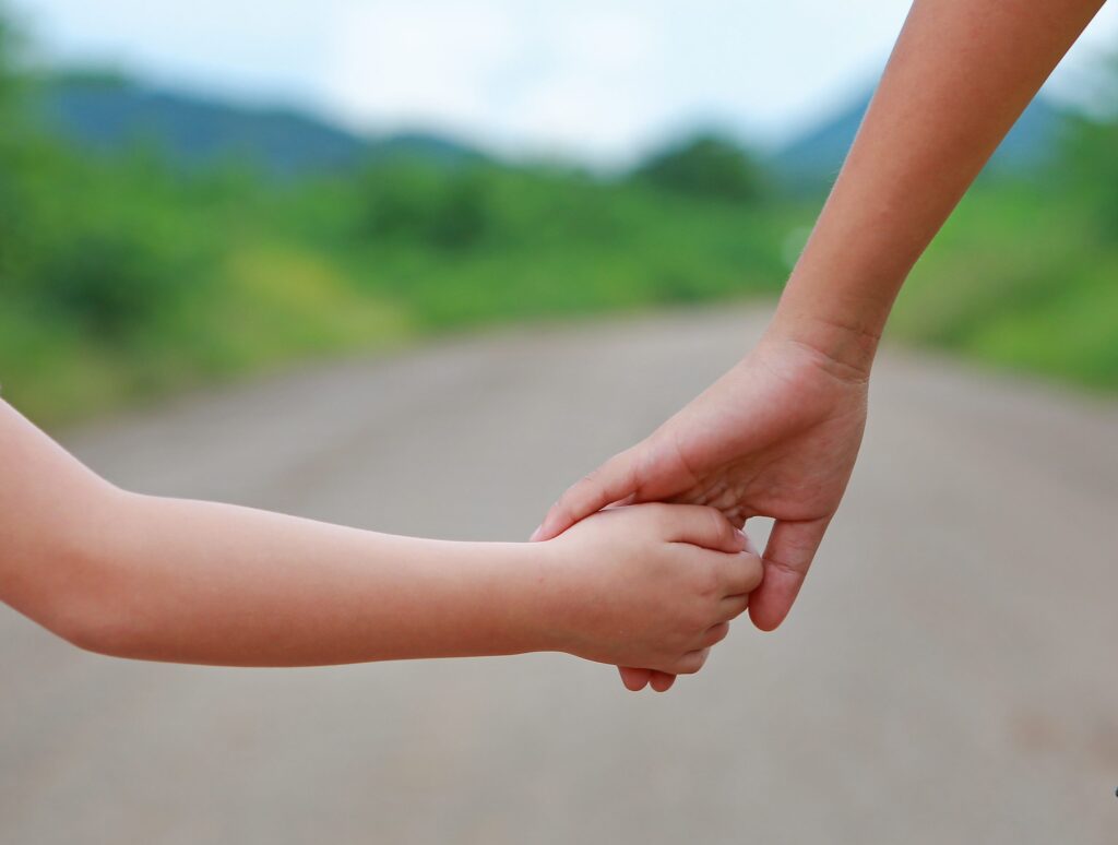 Gentle Parenting – Οφέλη και παγίδες